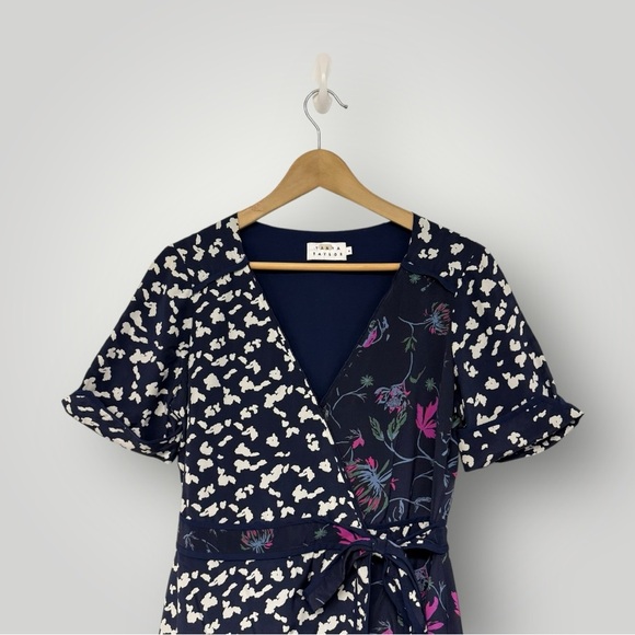 TANYA TAYLOR Luisa Mixed Print 100% Silk Wrap Dress Sz 6 Navy Pink - Picture 3 of 16